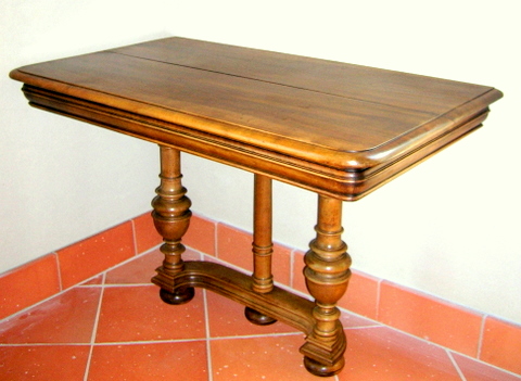 antique henri II walnut table for sale (2)